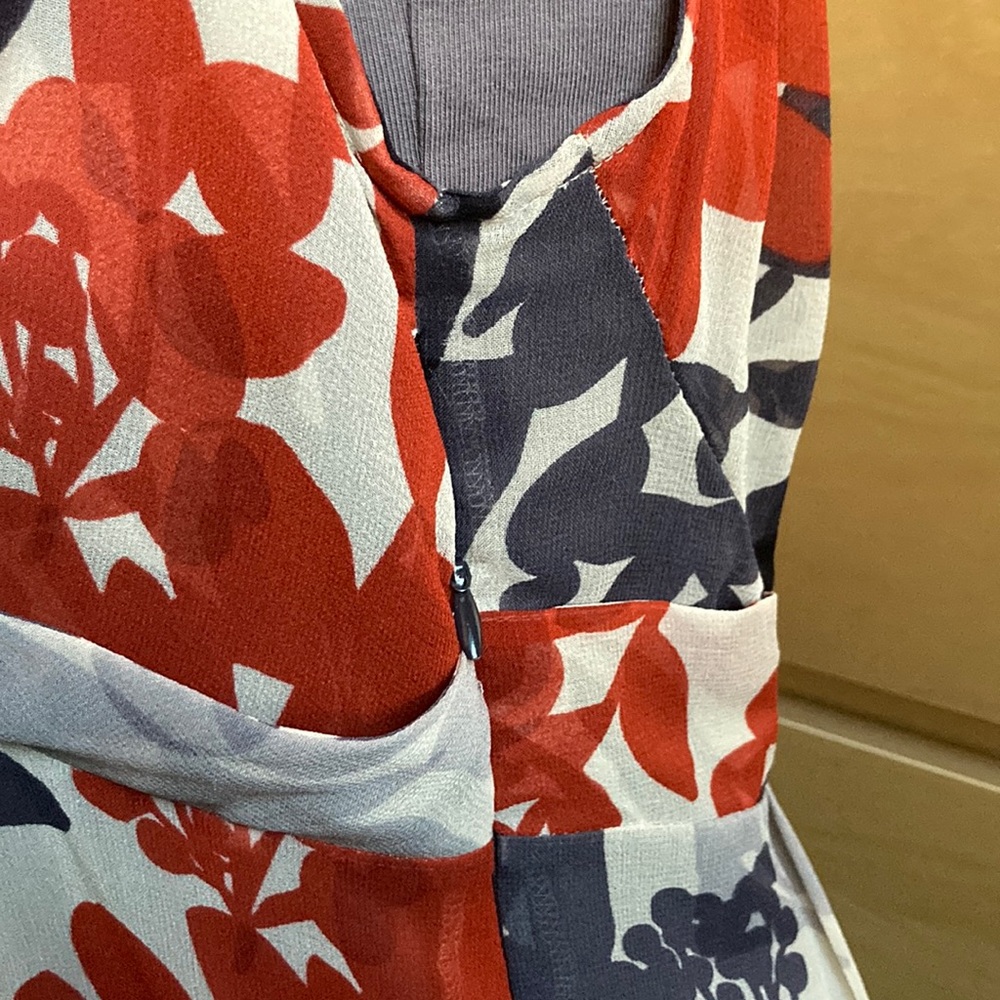 Anthropologie Odille 100% Silk Floral Blouse - Picture 7 of 9